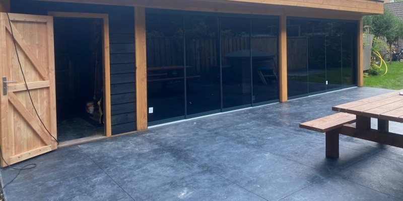 voordelen-betonvloer-tuin